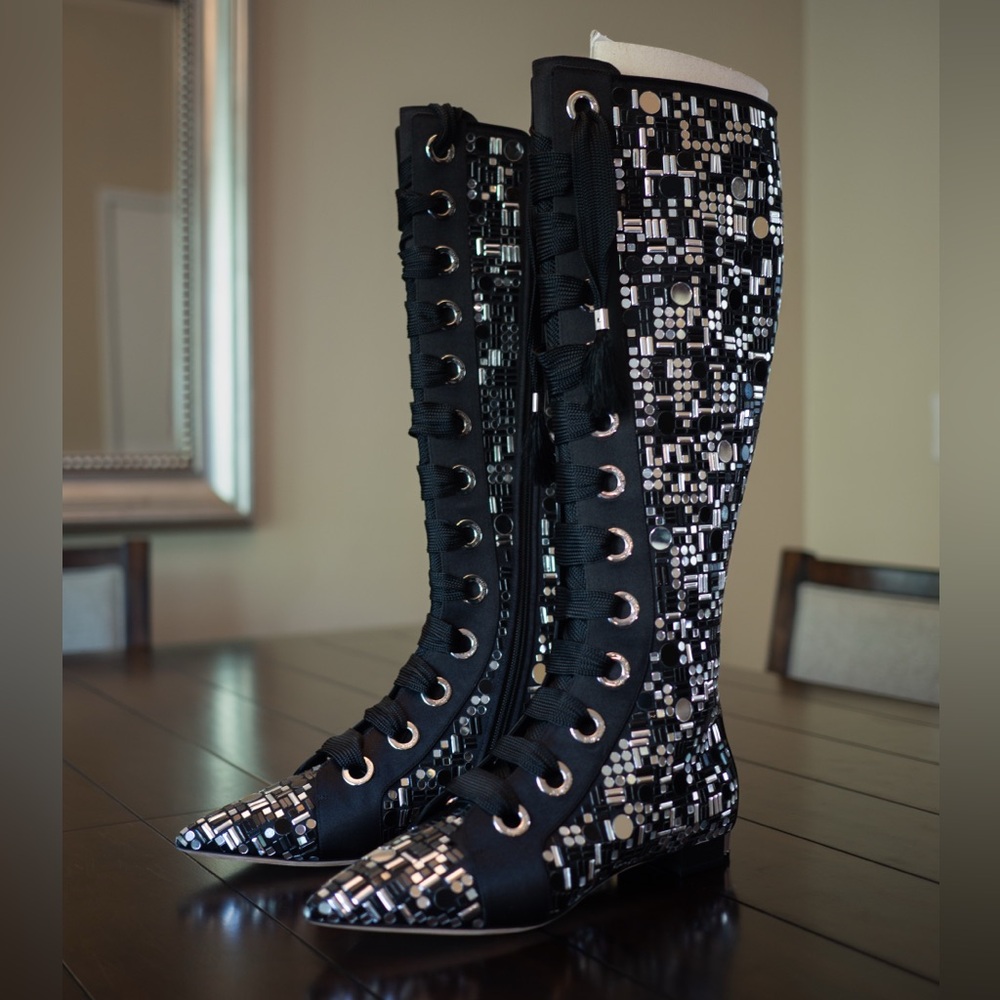 EXCLUSIVE RUNWAY PIECE! Giorgio Armani Fall/Winter 2018 women’s Boots